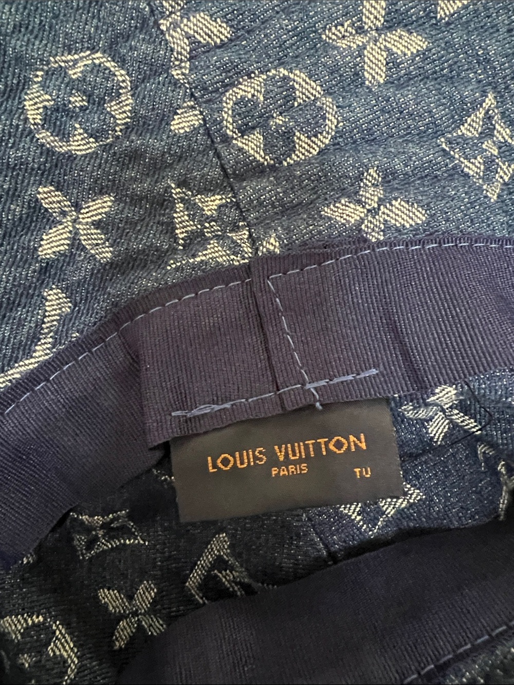 Louis Vuitton Denim Monogram Bucket Hat - Fashion hat - Indigo Blue - Picture 2 of 5